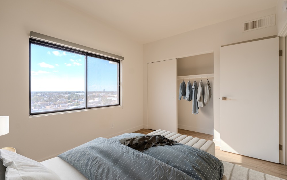 B1 - 2 bedroom floorplan layout with 1 bathroom and 600 square feet (Bedroom 1)